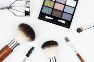 5 Tahapan Mengawali Bisnis Kosmetik Brand Sendiri Dengan Mudah