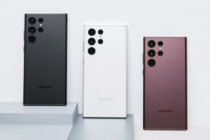 Review Samsung Galaxy S22 Ultra (Sumber: Yandex)